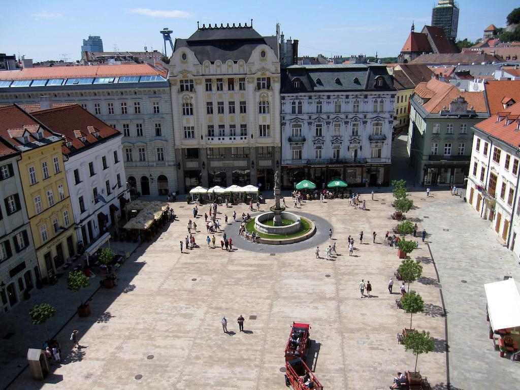 Lion Apartments Medena, Big Size, High Ceilings Bratislava Luaran gambar