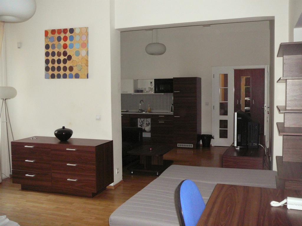 Lion Apartments Medena, Big Size, High Ceilings Bratislava Luaran gambar