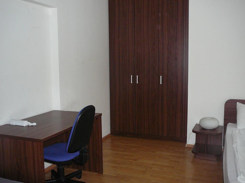 Lion Apartments Medena, Big Size, High Ceilings Bratislava Luaran gambar