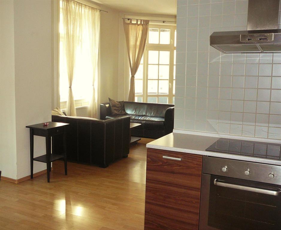 Lion Apartments Medena, Big Size, High Ceilings Bratislava Luaran gambar